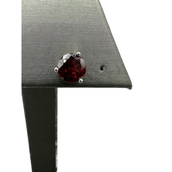 14K White Gold Garnet Stud Earrings with Costco Certificate 1.7 grams - Picture 7 of 8